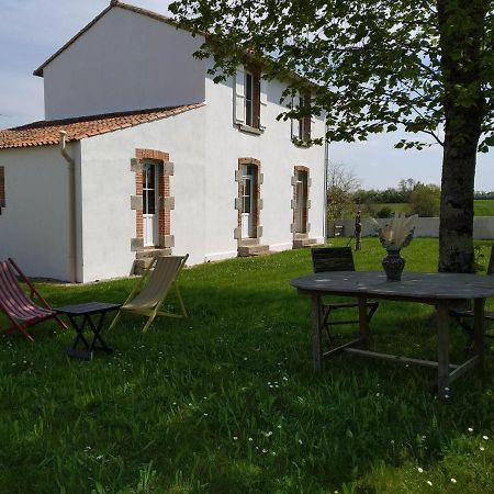 Gite De La Percoterie Le Champ-Saint-Pere Экстерьер фото